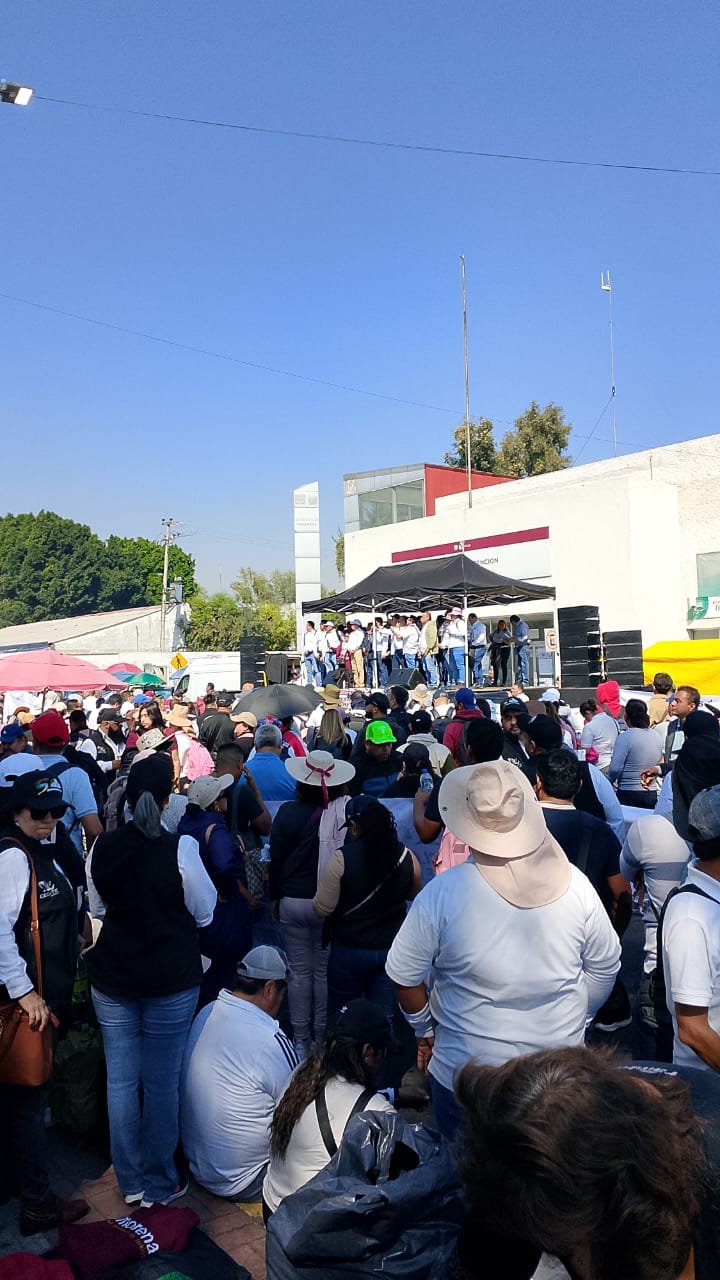 Imagen 13 de Marcha convocada por el Frente Nacional de la Federación de Sindicatos de Educación Media Superior