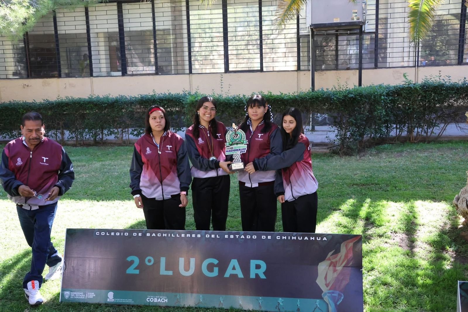 Imagen 10 de STAACOBACH felicita al Director General por los Juegos Nacionales Deportivos por la Paz