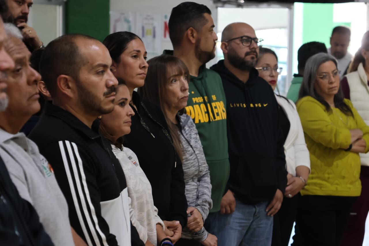 Imagen 9 de Entrega de uniformes y abanderamiento del STAACOBACH rumbo al encuentro nacional 2025