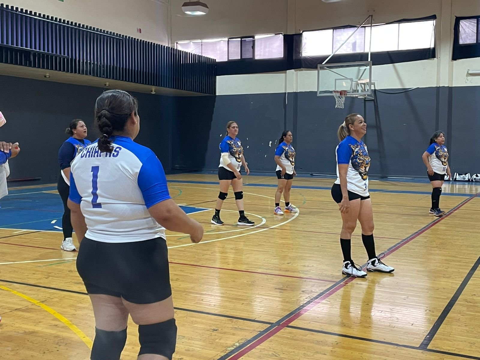 Imagen 4 de Chihuahua se lleva la victoria en el voleibol femenil del Encuentro Nacional Deportivo 2025.