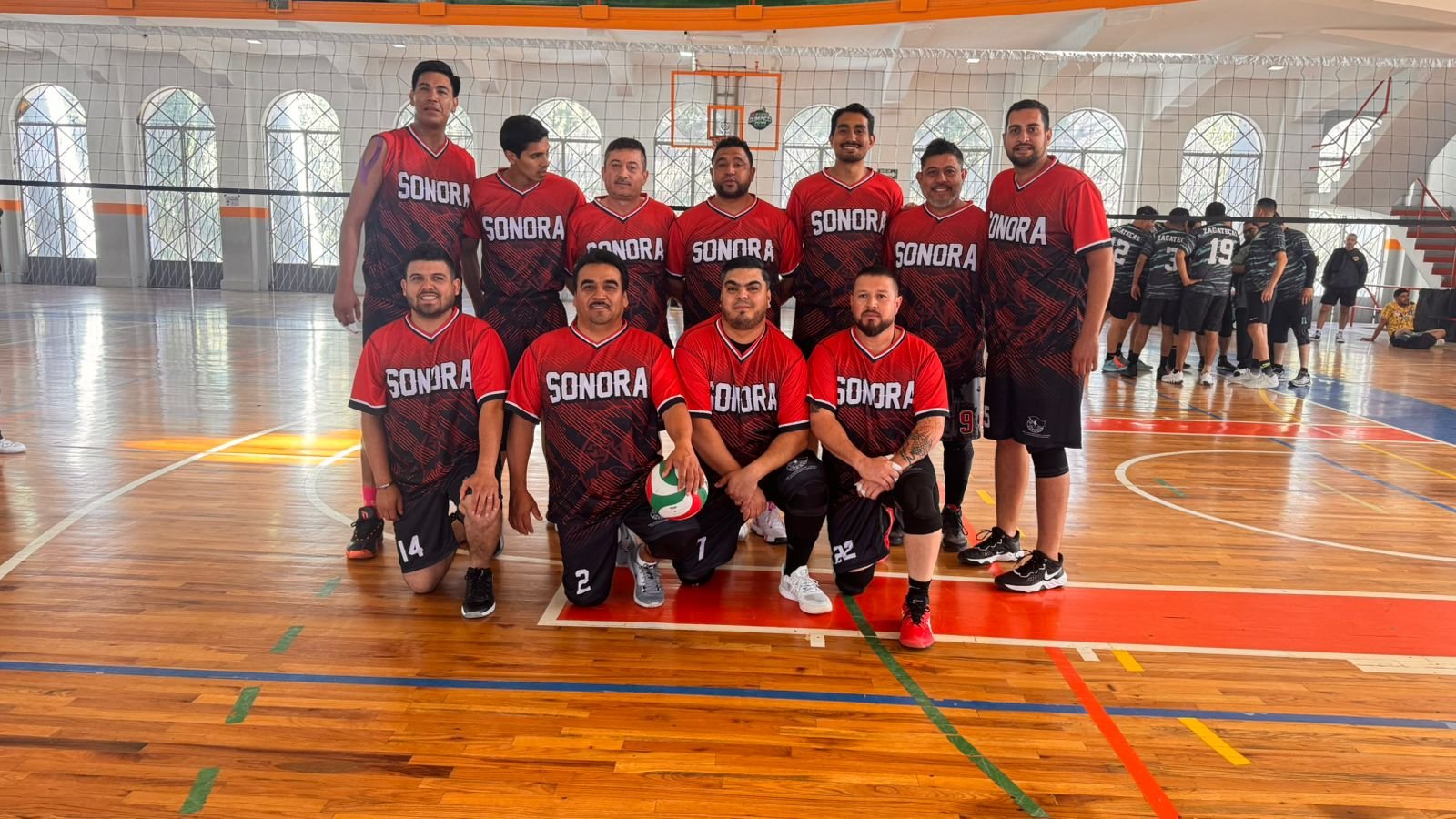 Imagen 1 de Se impuso Sonora ante Zacatecas en el partido de Voleibol varonil.