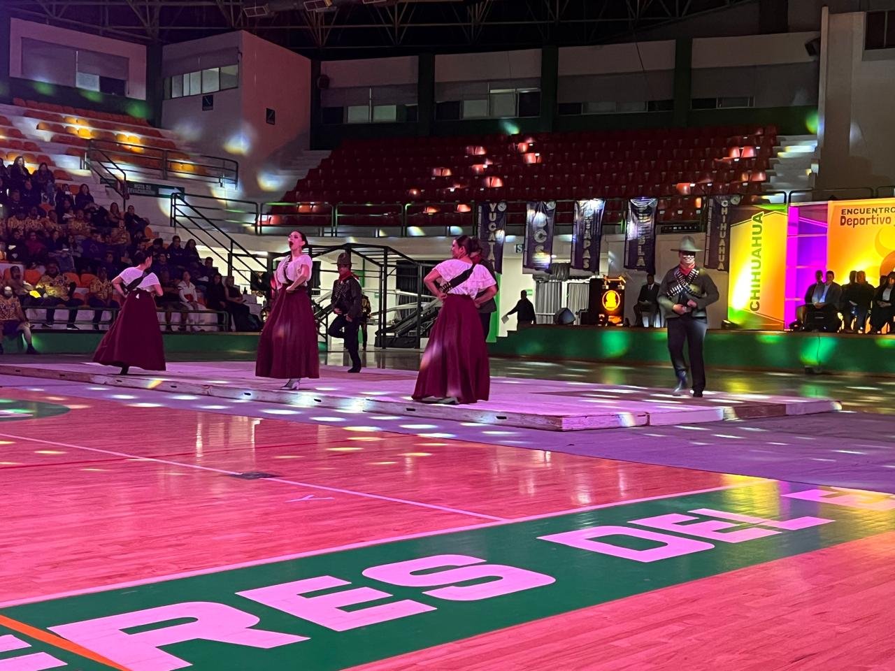 Imagen 32 de Inauguran Encuentro Cultural y Deportivo 2025 de la Federación de Sindicatos Unidos.