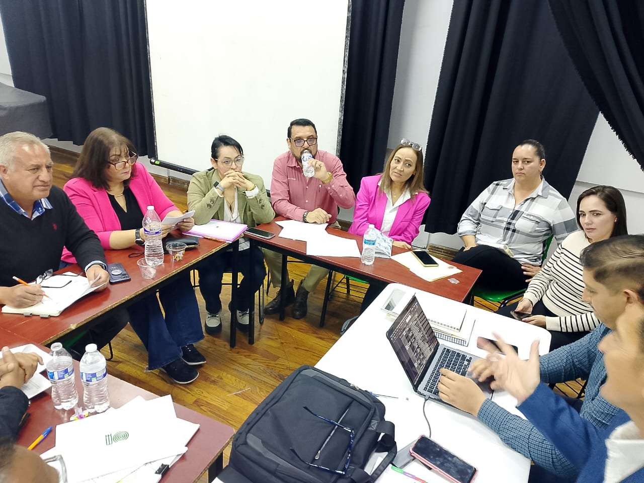 Imagen 13 de Mesas de trabajo previo a la Revisión Salarial 2026