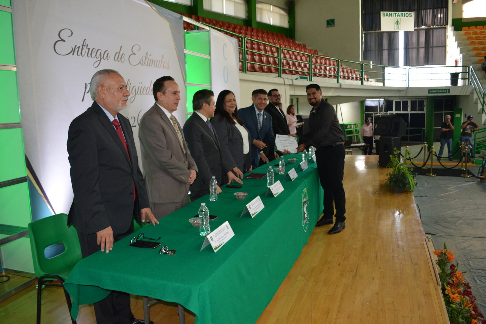 Imagen 5 de Entrega de Reconocimientos por Antigüedad 2026