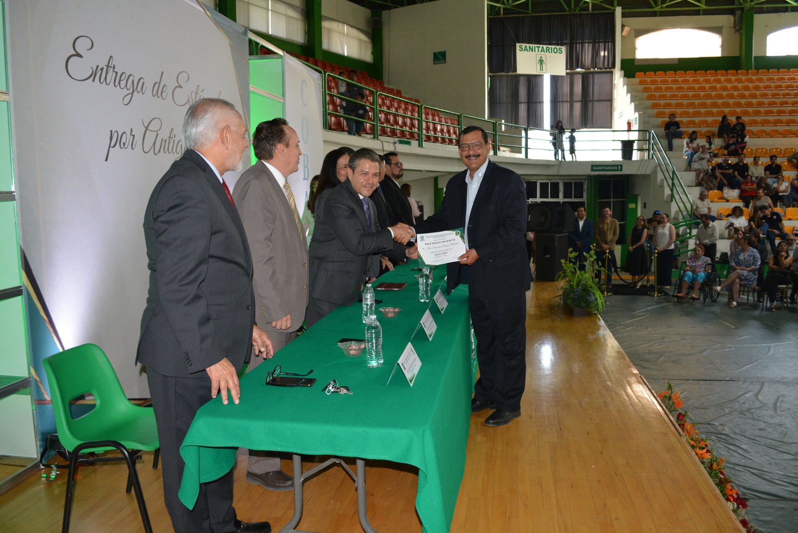 Imagen 26 de Entrega de Reconocimientos por Antigüedad 2026