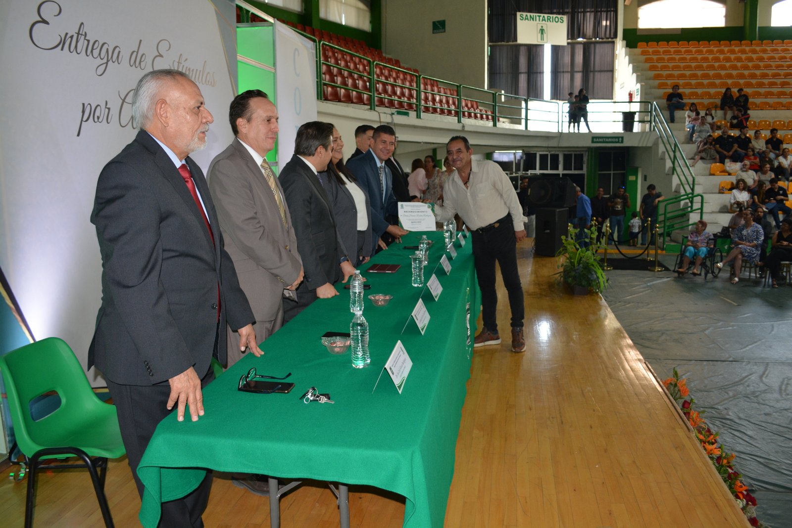 Imagen 35 de Entrega de Reconocimientos por Antigüedad 2026