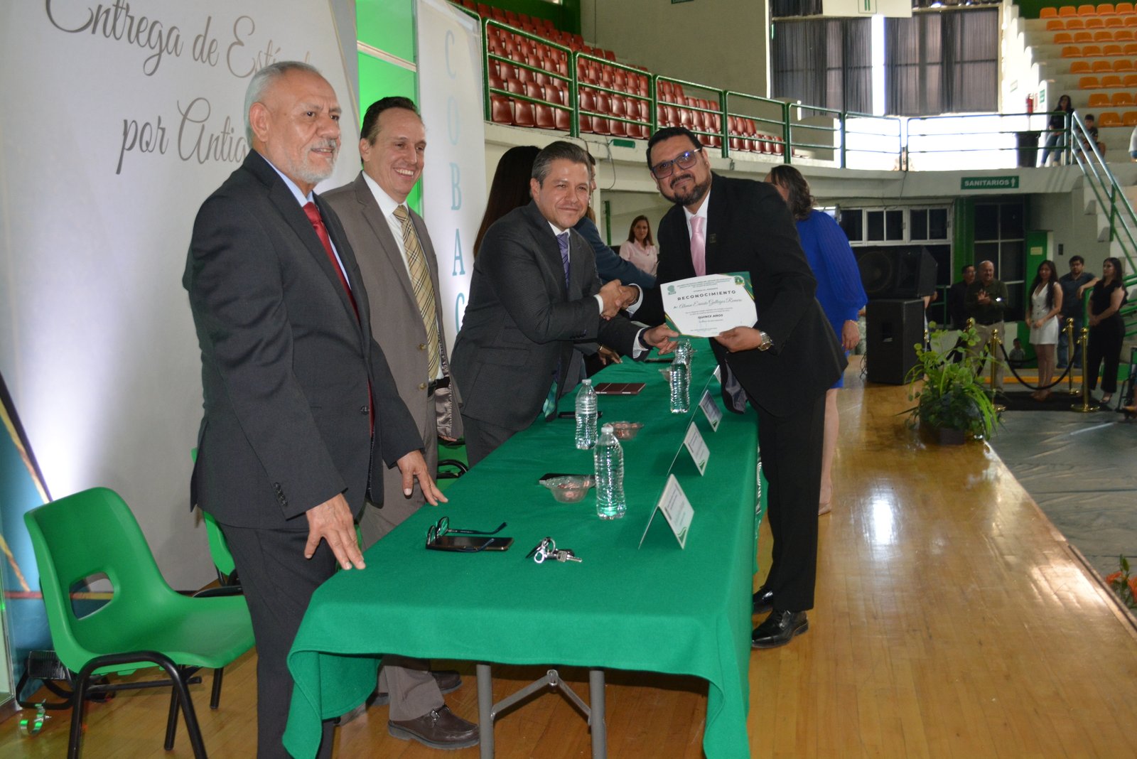 Imagen 44 de Entrega de Reconocimientos por Antigüedad 2026