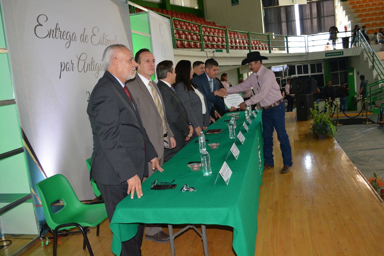 Imagen 48 de Entrega de Reconocimientos por Antigüedad 2026