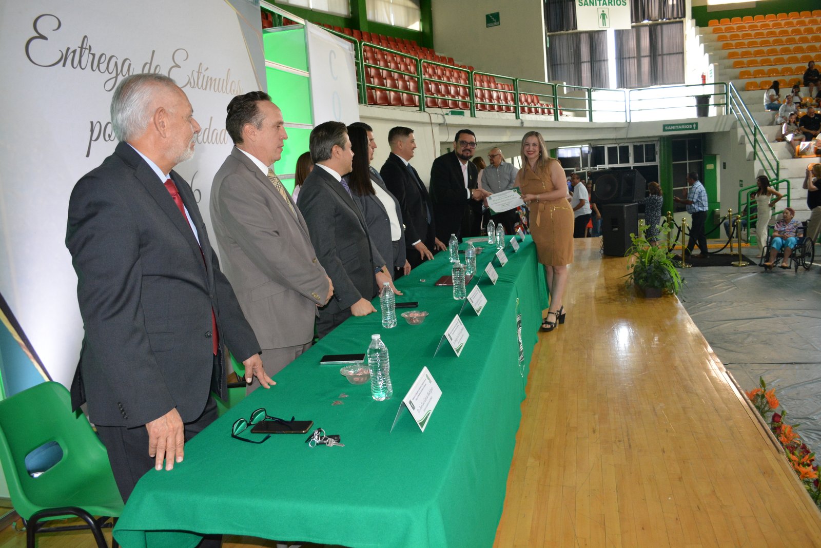 Imagen 73 de Entrega de Reconocimientos por Antigüedad 2026
