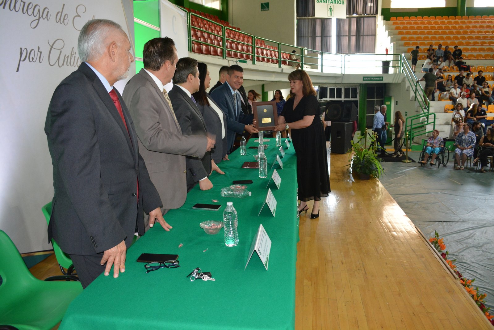 Imagen 107 de Entrega de Reconocimientos por Antigüedad 2026