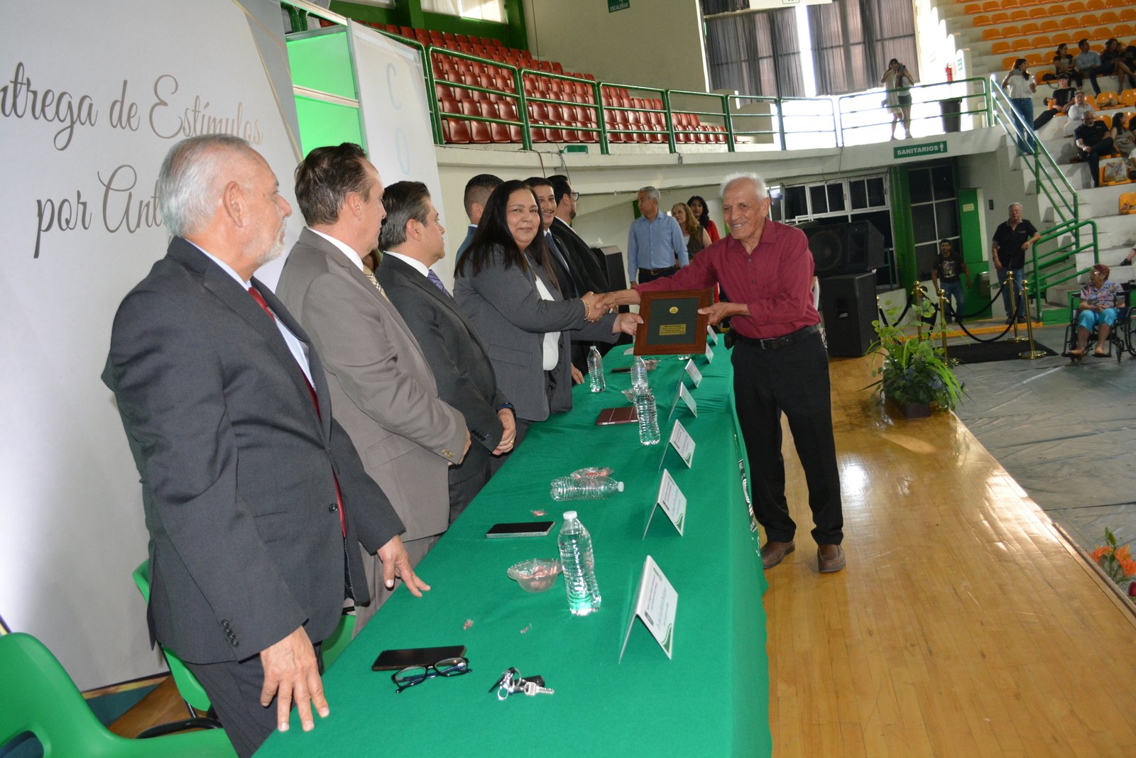 Imagen 113 de Entrega de Reconocimientos por Antigüedad 2026