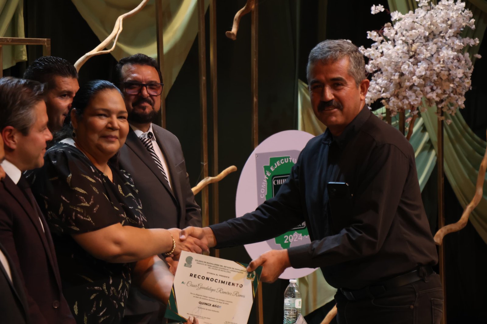 Imagen 31 de Entrega de Reconocimientos por Antigüedad en Camargo, Chih.
