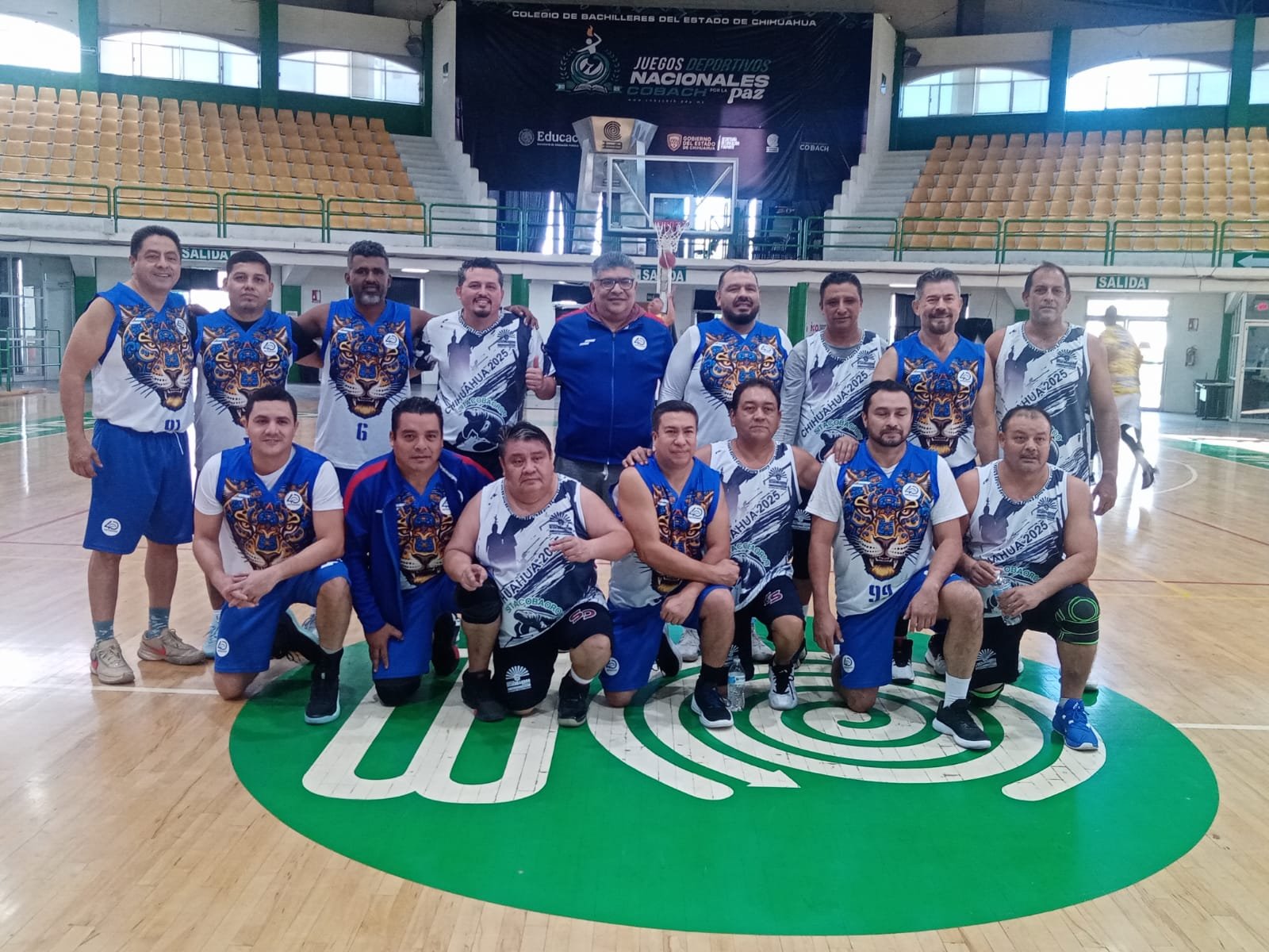 Partido de básquetbol varonil entre las selecciones de Chiapas y Quintana Roo.
